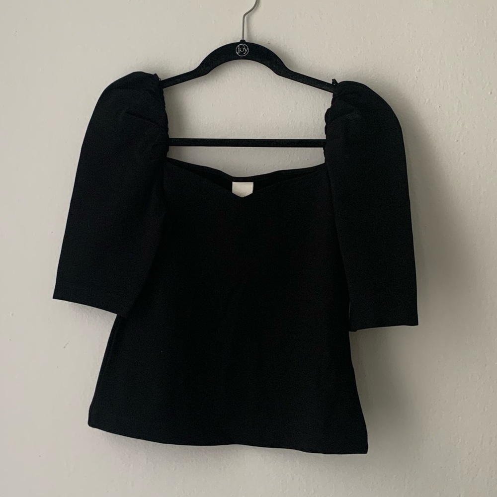 NWT Puff sleeve sweetheart neckline top